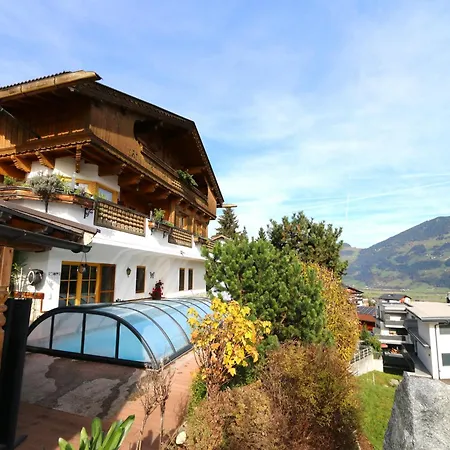 In Near Resort, Cleaning Included Apartment Fuegen